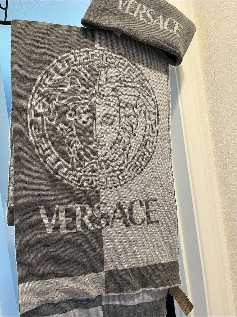 Versace Gray Two-Tone Medusa Logo Scarf and beanie - Gray/Light Gray